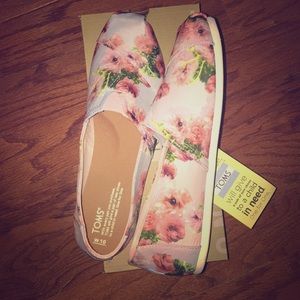 Floral Toms